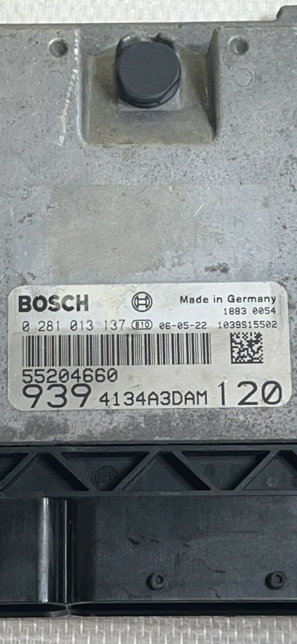 ECU Calculateur moteur Alfa Romeo 159 1.9JTD 55204660 4134A3DAM BOSCH 0281013137