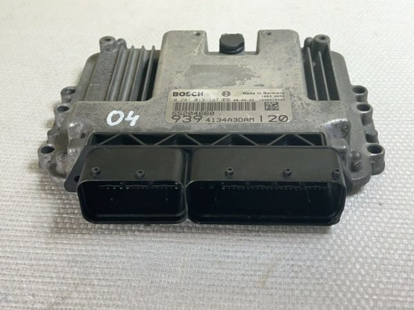 ECU Calculateur moteur Alfa Romeo 159 1.9JTD 55204660 4134A3DAM BOSCH 0281013137